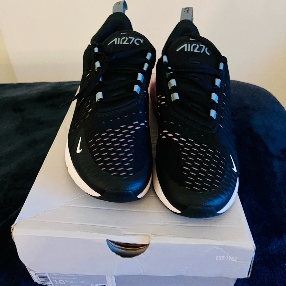 Women’s Nike size 10.5 black